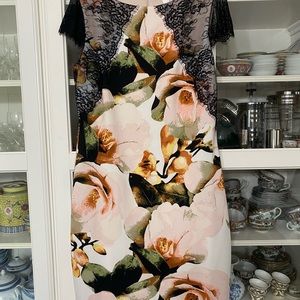 Rickis floral and lace dress